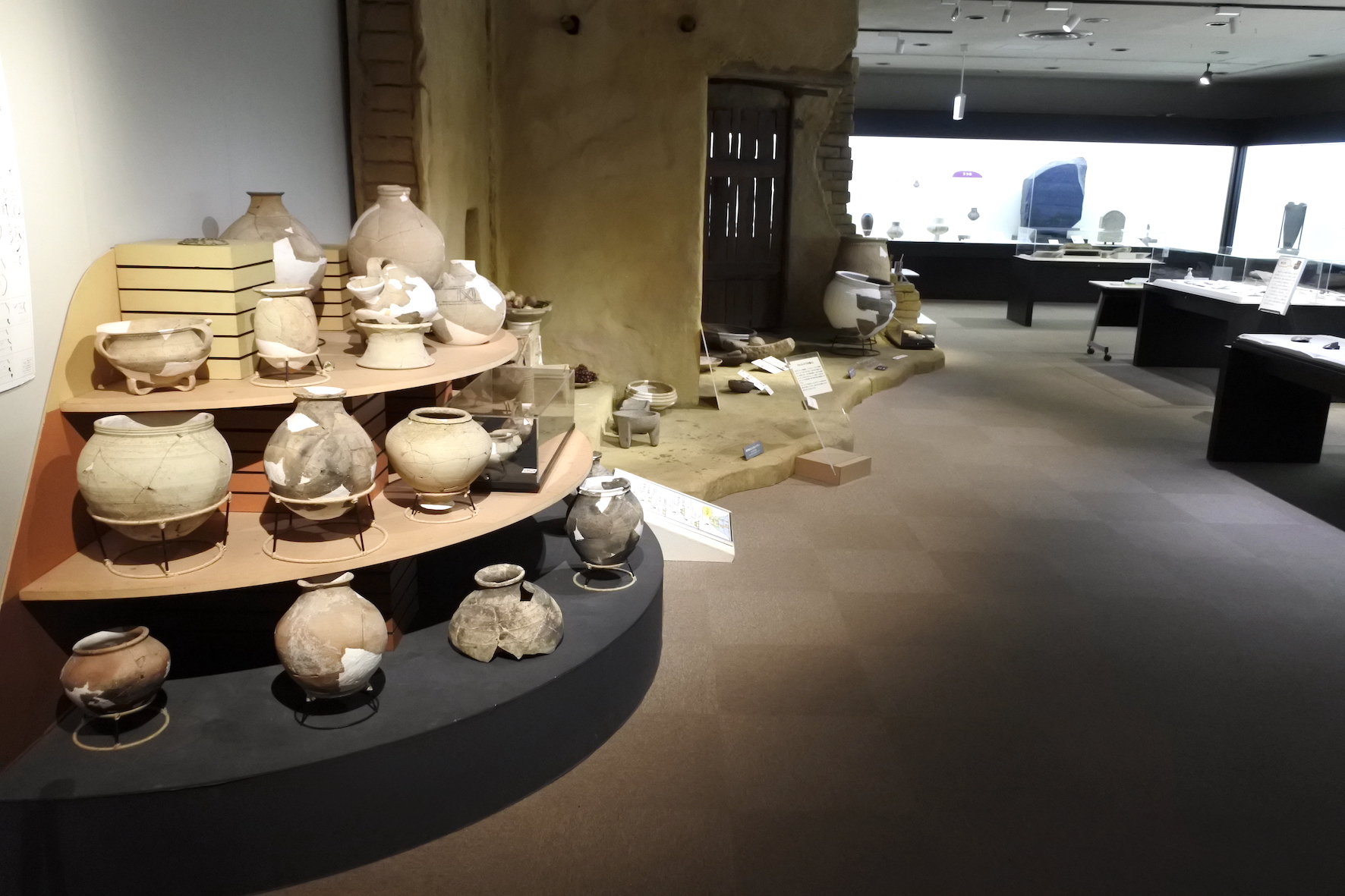 アンティーク　博物館　収蔵コラージュ額　アート　ビンテージ　ディスプレイ この夏は古代オリエントの世界にタイムスリップ！ | 少年写真ニュース